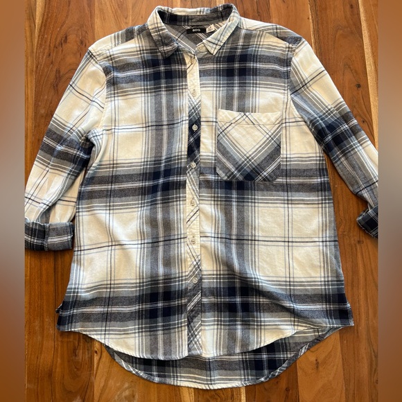 BDG Tops - BDG Urban Outfitters Plaid Button Down Shirt